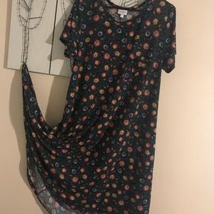 Lularoe Carly floral dress size L EUC!
